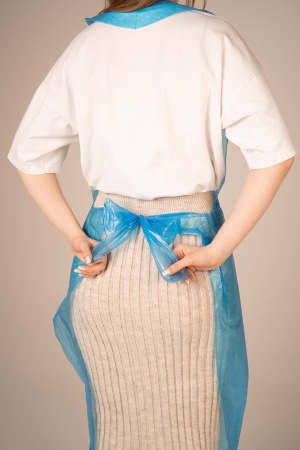 Фартук полиэтил., 75*130 см (Стандарт 20 мкм) (100 шт/уп, 1000 шт/кор) (6201, голубой)