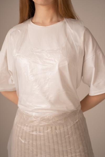 Фартук полиэтил., 78*120 см, 10мкм, ЭКОНОМ. (100 шт/уп, 1500 шт/кор)