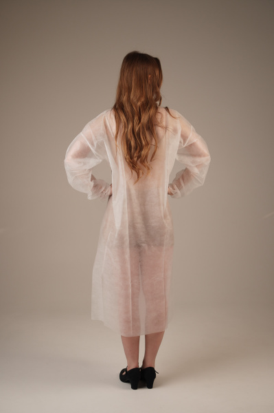 Халат медицинский на ЛИПУЧКАХ, 20 г/м2, XL (50 шт/кор) (6542, белый)
