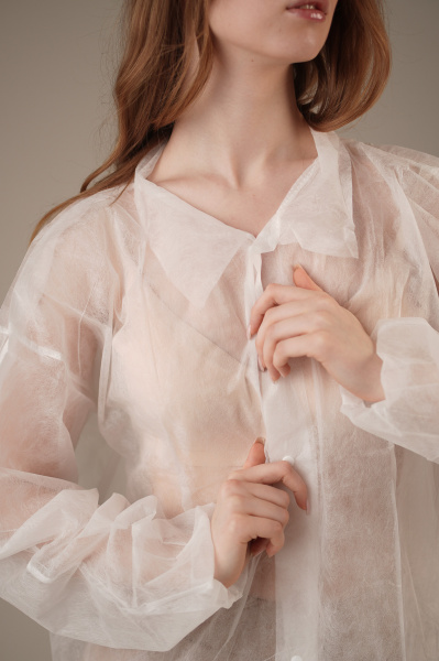 Халат медицинский на КНОПКАХ, 20 г/м2, L (50 шт/кор)