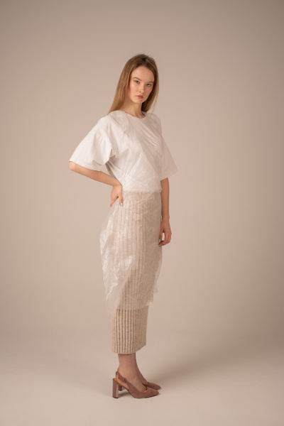 ПЭ фартуки одноразовые (9 мкм) 80*120 см (не медиц), Albens (100 шт/уп, 1000 шт/кор) (7205, белый)