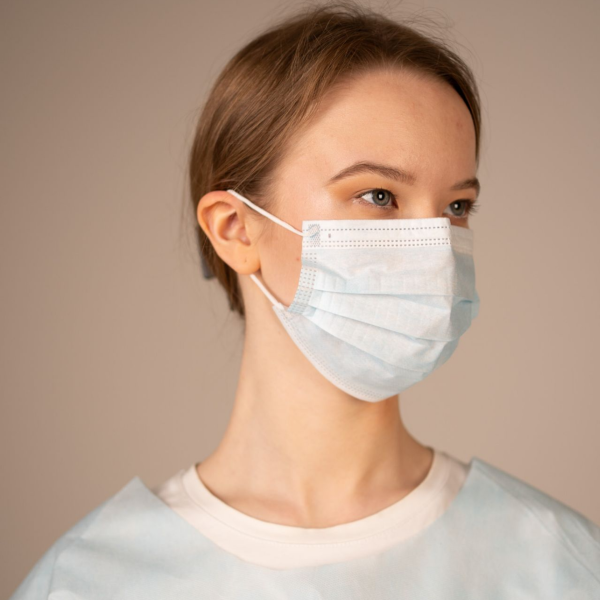 Маски медицинские трехслойные (на резинках), голубые