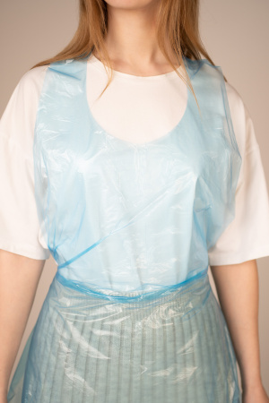 ПЭ фартуки одноразовые (9 мкм) 70*110 см (не медиц), Albens (100 шт/уп, 1000 шт/кор) (7206, голубой)