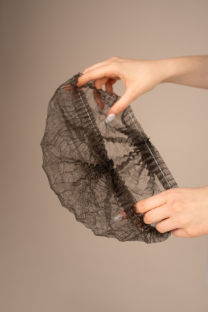 Шапочка-берет Шарлотта, 10 г/кв.м, 50 см, (100 шт/уп, 1000 шт/кор) (6986, черный)