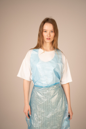 ПЭ фартуки одноразовые (9 мкм) 70*110 см (не медиц), Albens (100 шт/уп, 1000 шт/кор) (7206, голубой)