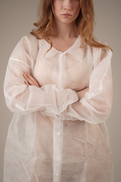 Халат медицинский на КНОПКАХ, 20 г/м2, L (10 шт/уп; 50 шт/кор)