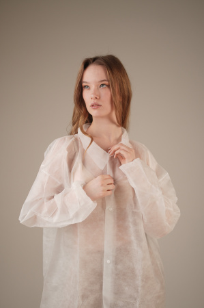 Халат медицинский на КНОПКАХ, 20 г/м2, XL (10 шт/уп; 50 шт/кор)