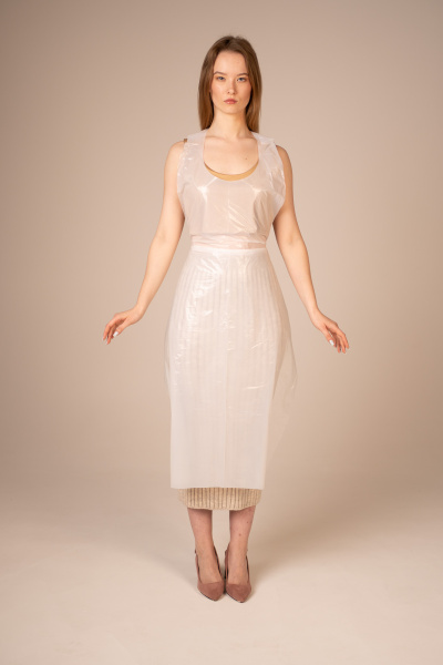 6202 Фартук полиэтил., 75*130 см, прочн. (100 шт/уп, 1000 шт/кор)