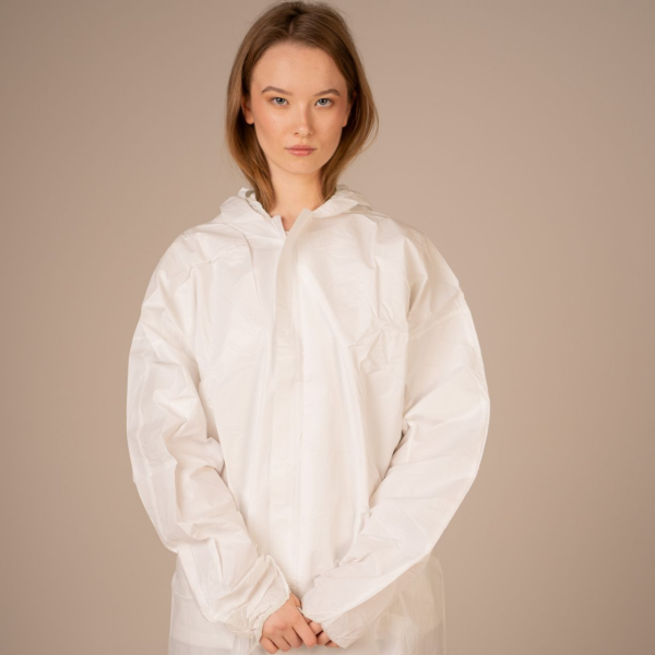 Комбинезон защитный из ламинированного спанбонда