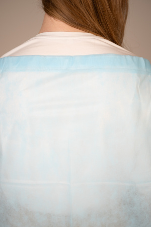 6889 Накидка для пациента на кулиске 160*110 см пл 20 (5 шт/уп, 150 шт/кор)