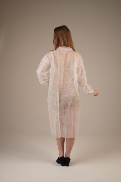 Халат медицинский на КНОПКАХ, 20 г/м2, L (50 шт/кор)