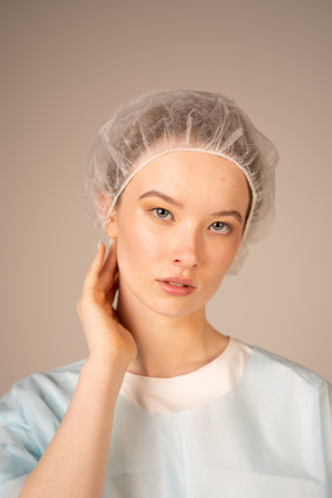 Шапочка-берет, 12г/кв.м (100 шт/уп, 1000 шт/кор) (6722A, белый)