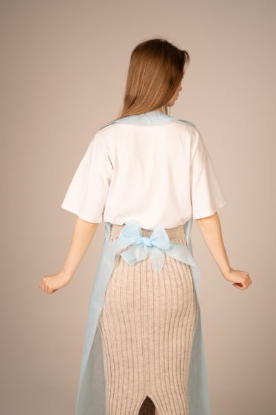 6835 СТЕРИЛ Фартук ламинированный 140 см., пл.40 (140 шт/кор)