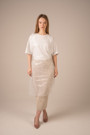 Фартук полиэтил., 78*120 см, 10мкм, ЭКОНОМ. (100 шт/уп, 1500 шт/кор)