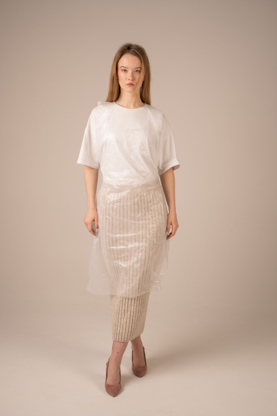 Фартук полиэтил., 78*120 см, 10мкм, ЭКОНОМ. (100 шт/уп, 1500 шт/кор)