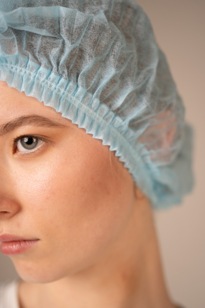 Шапочка-берет Шарлотта, 18 г/кв.м, 2-я резинка, диаметр 53 см (25 шт/уп, 1000 шт/кор)