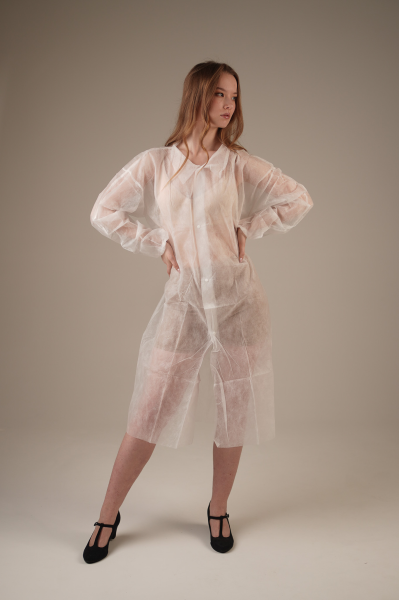 Халат медицинский на КНОПКАХ, 20 г/м2, XL (50 шт/кор)